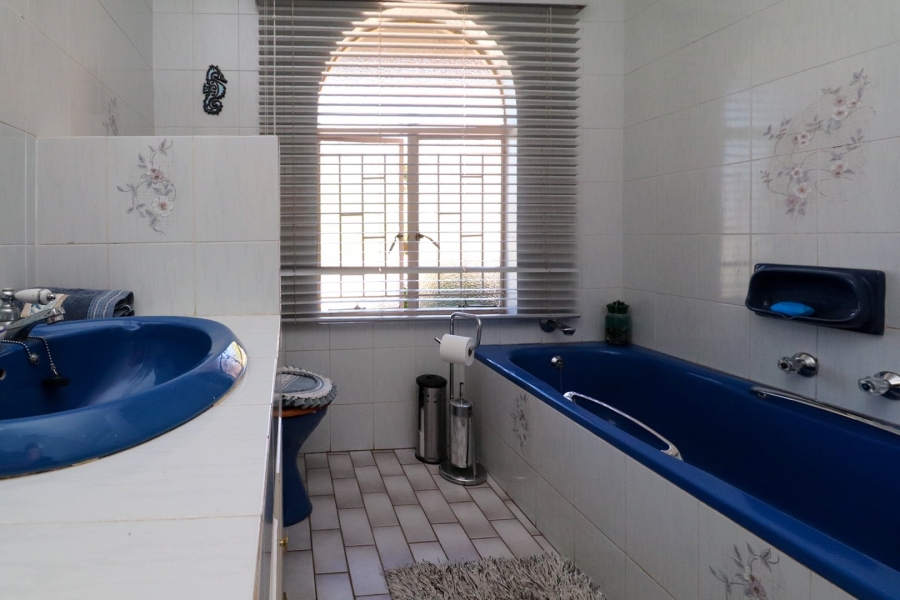 4 Bedroom Property for Sale in Doringkruin North West